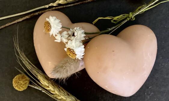 Rose Geranium, Sweet Orange and Patchouli (chubby heart)