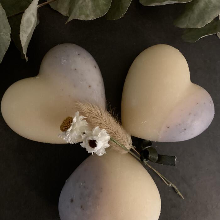 Neroli and Cedarwood with Alkanet Root and Kaolin Clay (Chubby Heart)